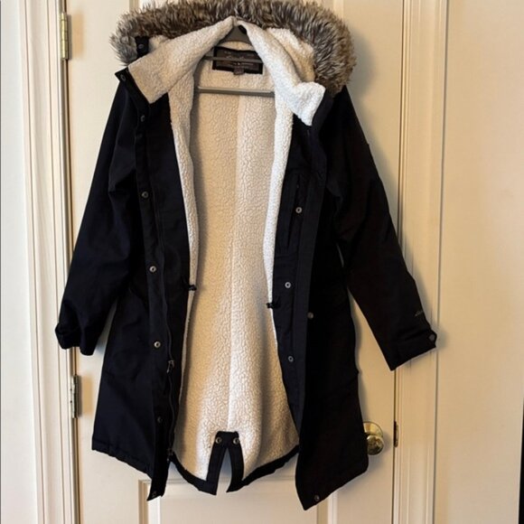 Eddie Bauer Black Parka with Faux Fur Hood - EUC - WeatherEdge - Picture 9 of 9